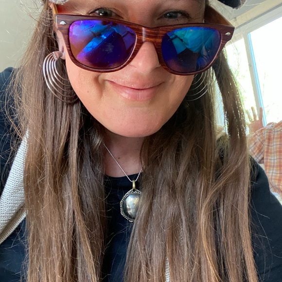 Meet your Posher, Posh - Picture 5 of 5